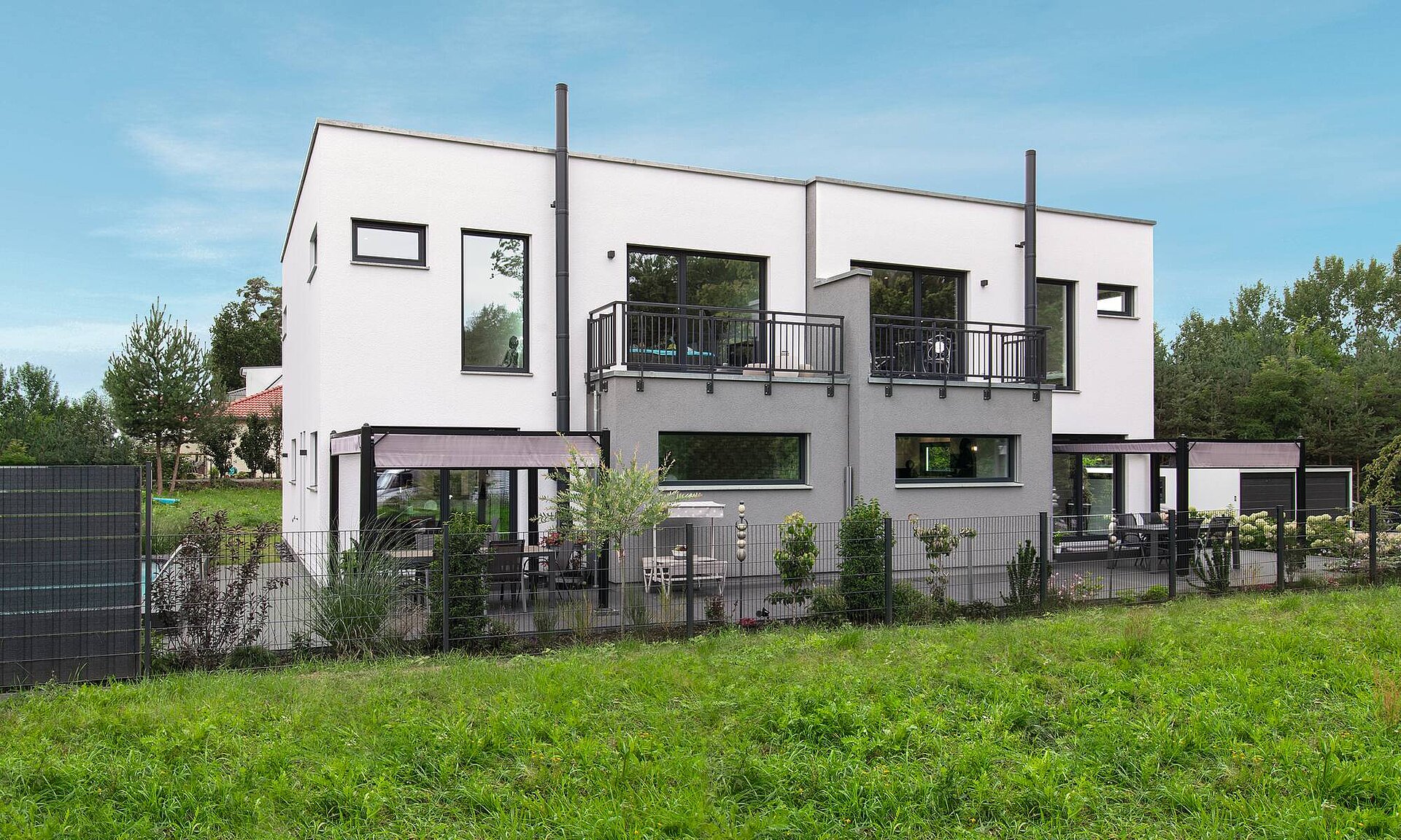 Modernes Doppelhaus
