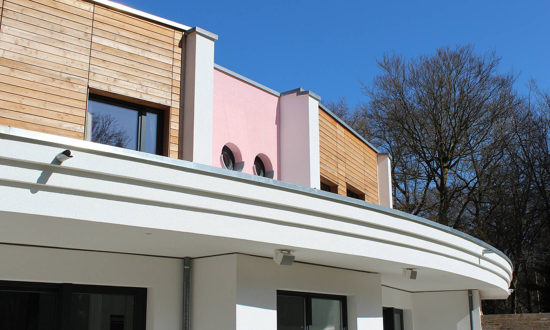 Contemporary eco-friendly home with bespoke design