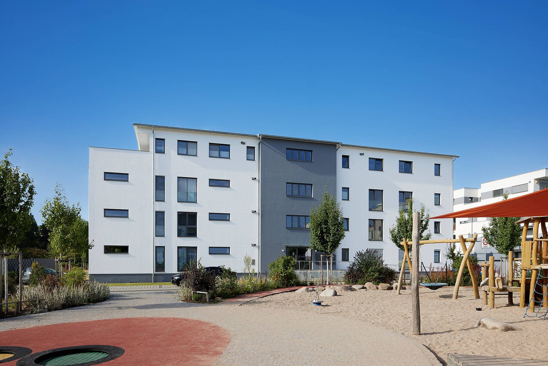 Mehrfamilienhaus