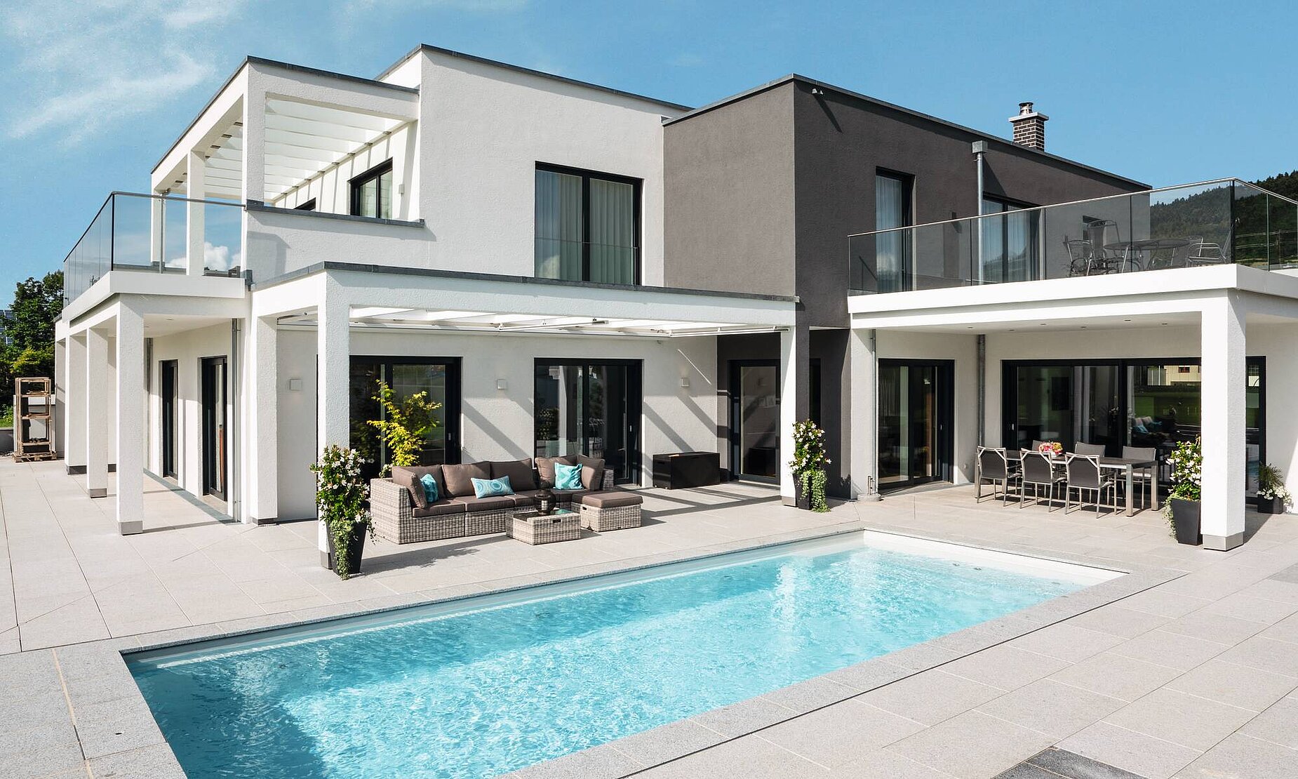 Einfamilienhaus mit Pool