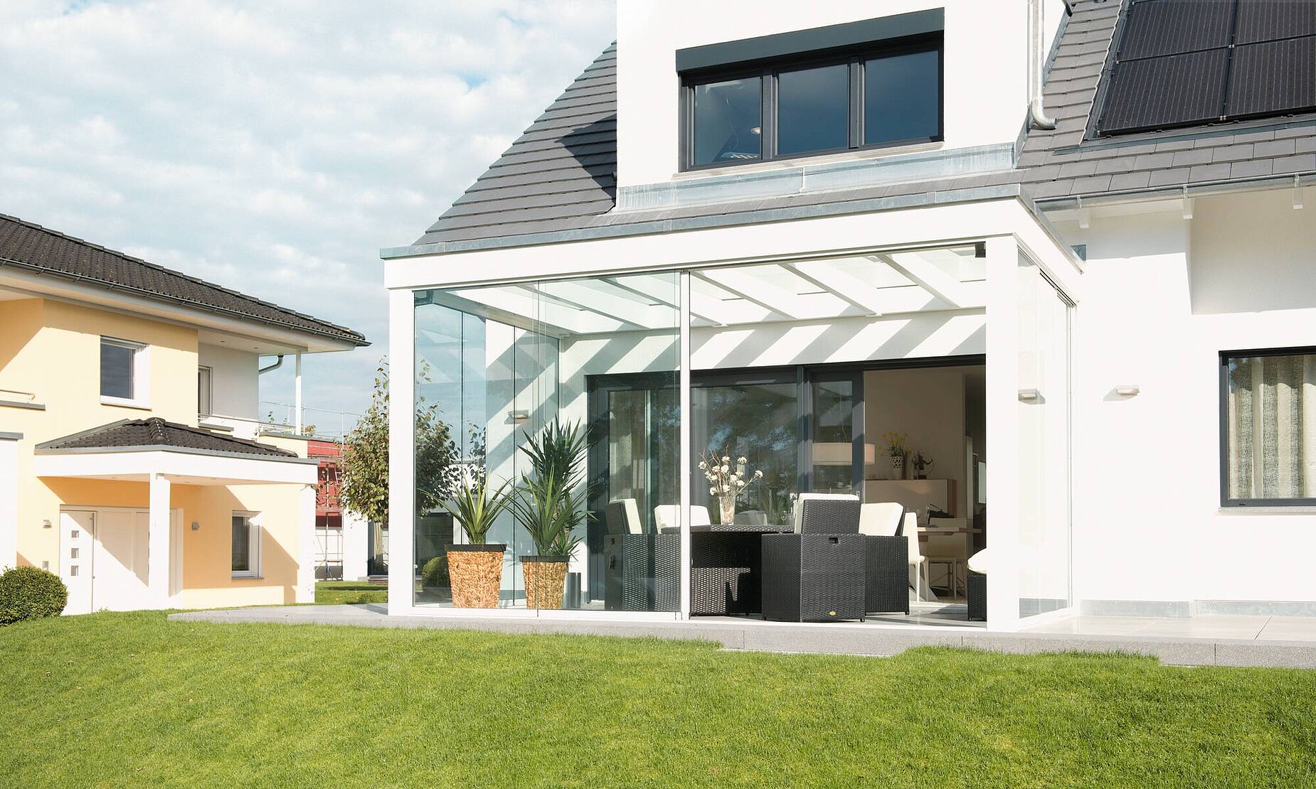 Einfamilienhaus; 1 1/2 geschossig, Photovoltaik; Terrasse; Dachgaube, WeberHaus