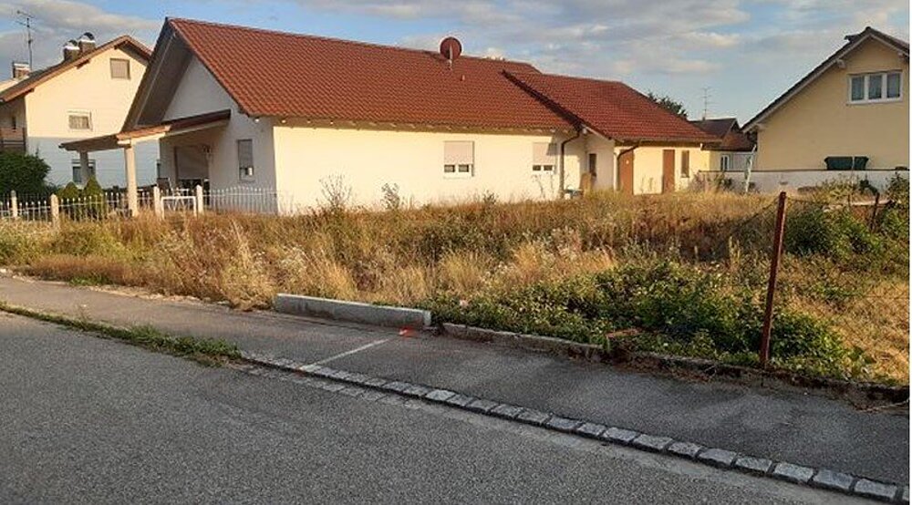 Foto Grundstück.jpg