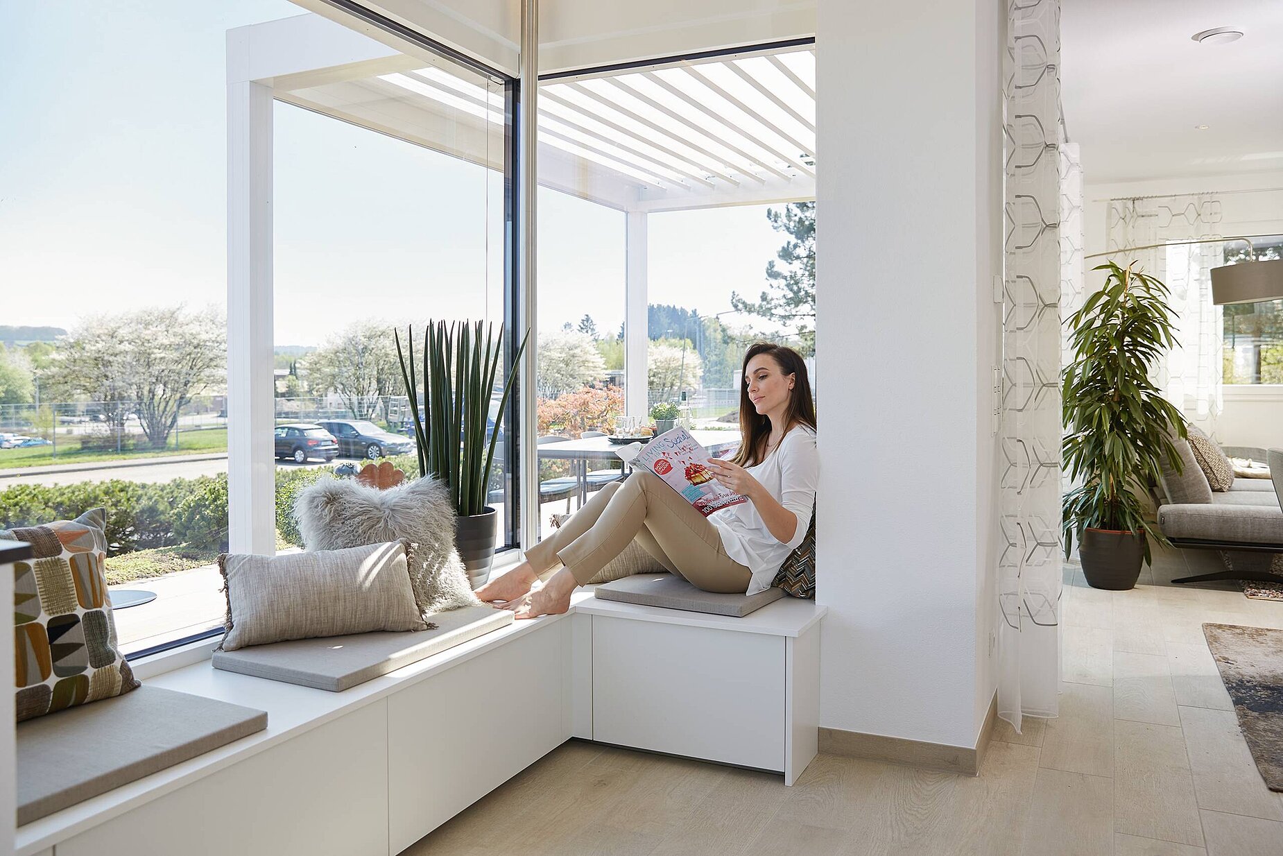 Eckverglasung mit integrierter Fenstersitzbank