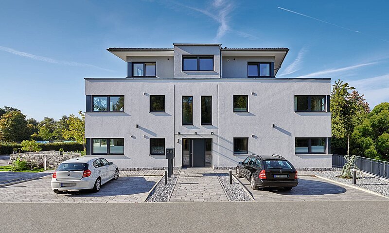 mehrgeschossiges Mehrfamilienhaus