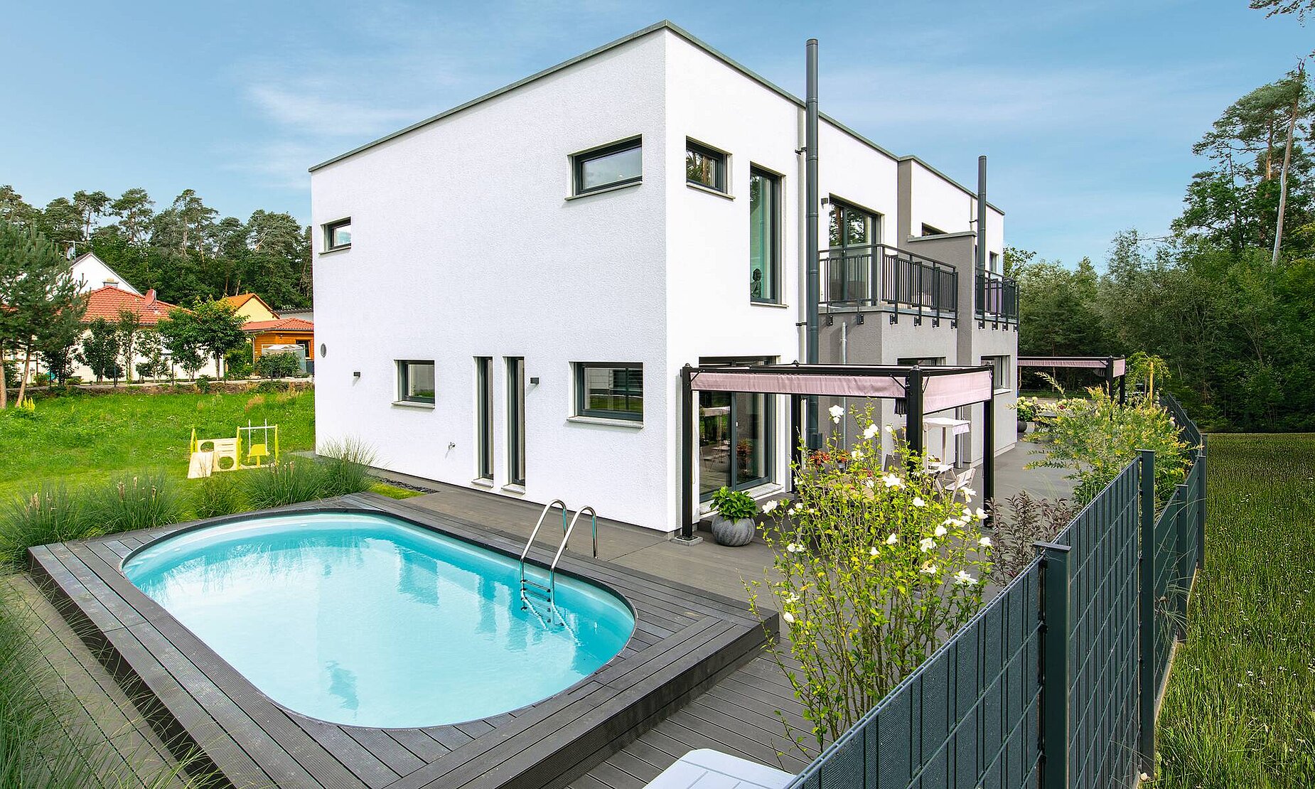 Doppelhaus mit Pool