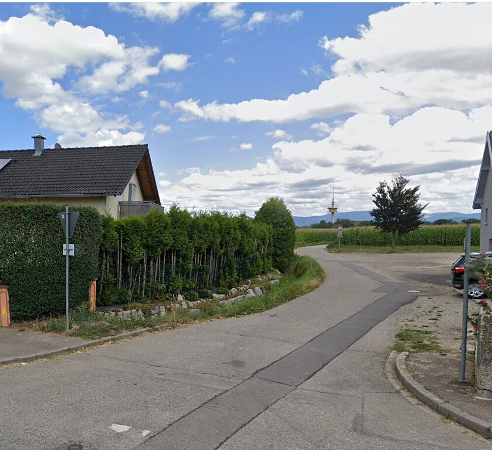 Photo Straßenmündung Einfahrt Grundstück.png Photo Straßenmündung Einfahrt Grundstück.png