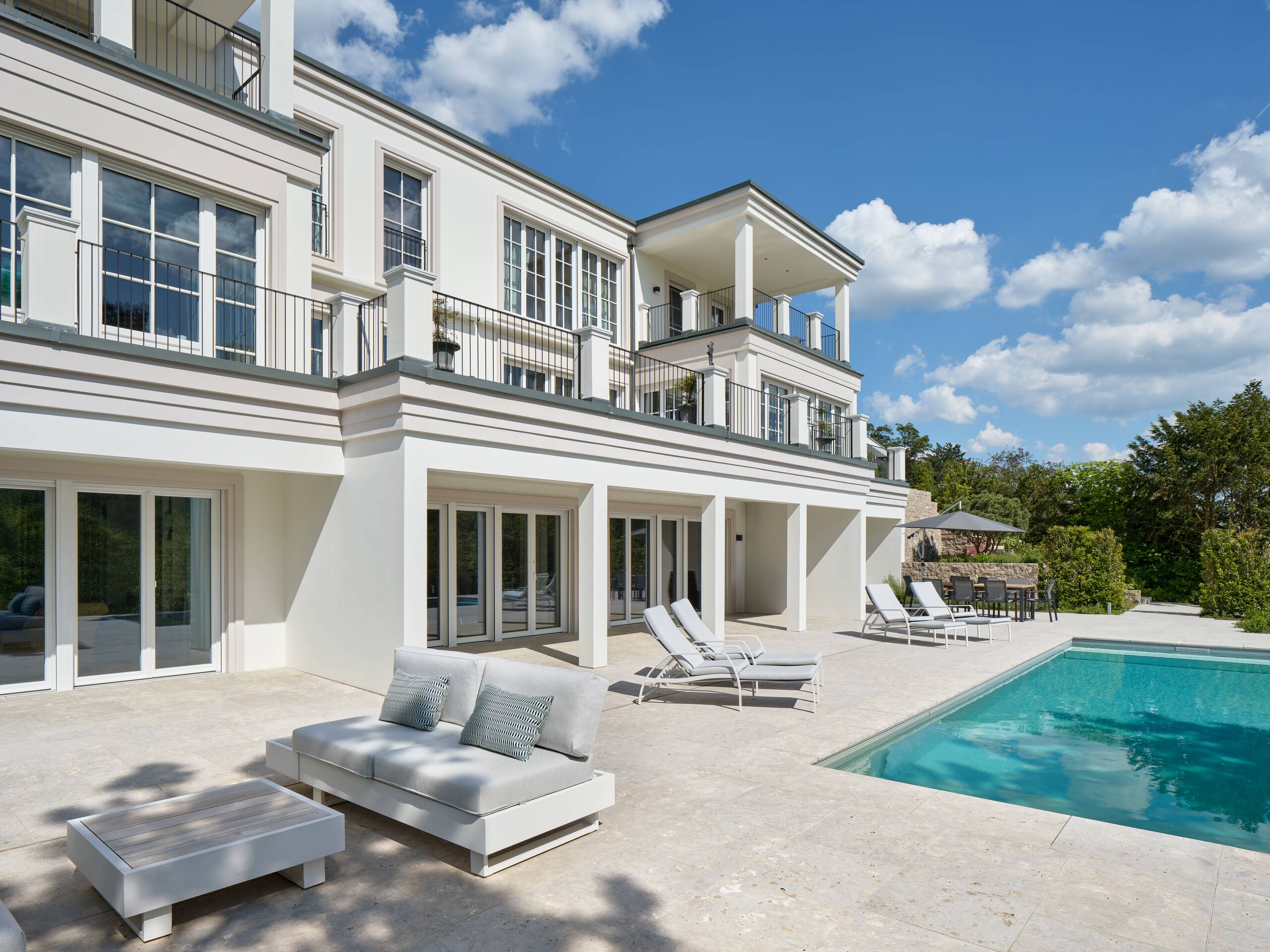 Luxusvilla mit Pool Villa