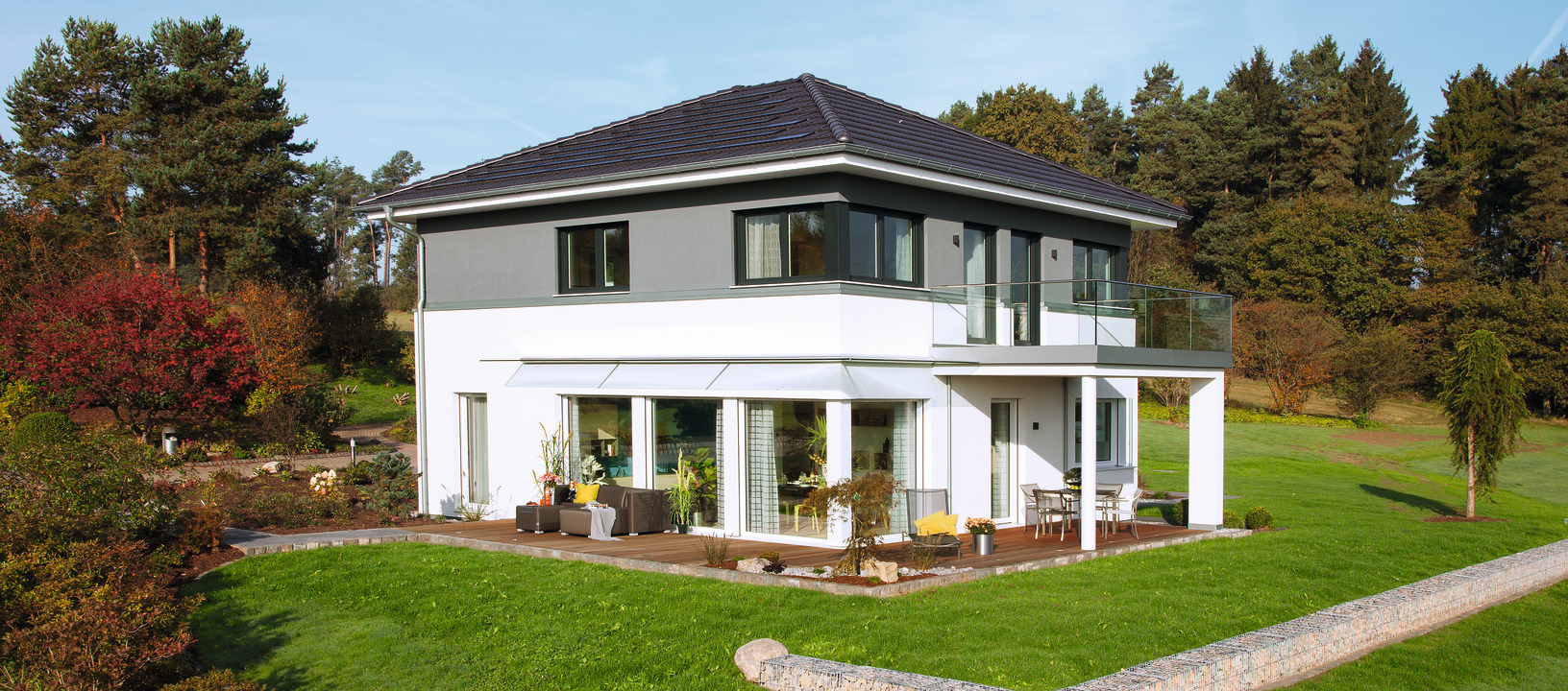 freistehendes Einfamilienhaus mit Garten