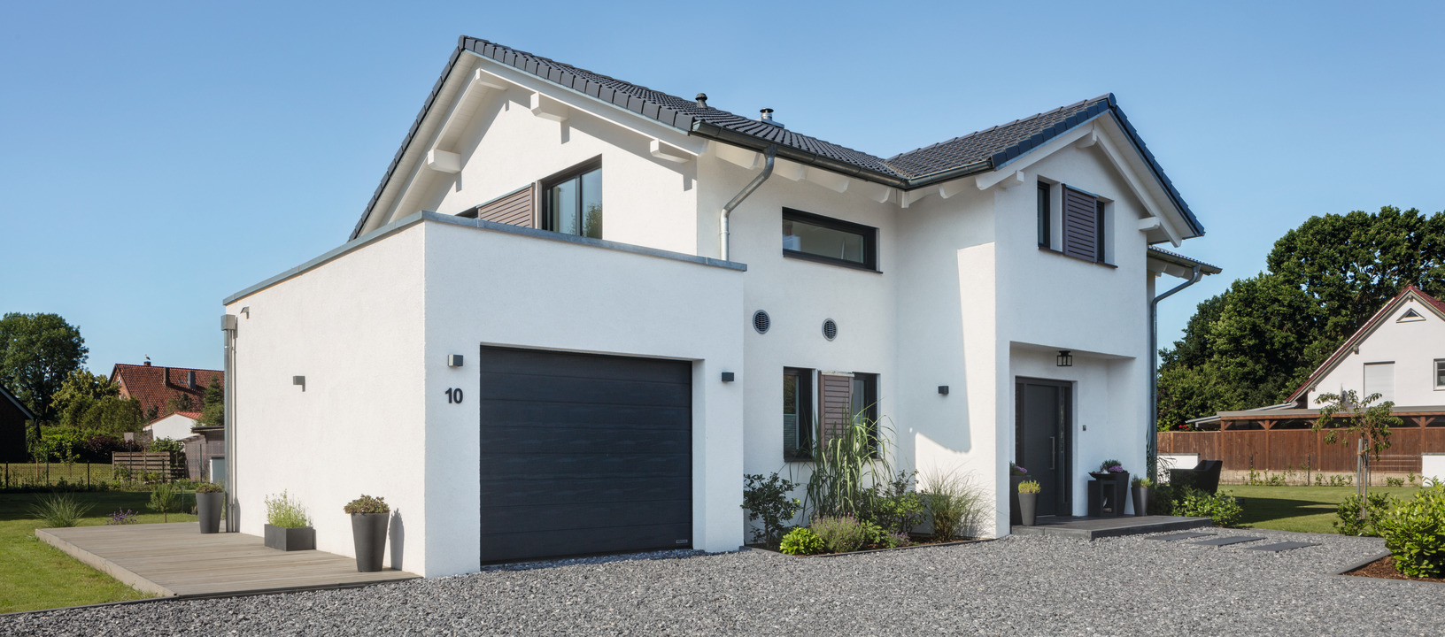 zweigeschossiges Einfamilienhaus mit 3. Giebel
