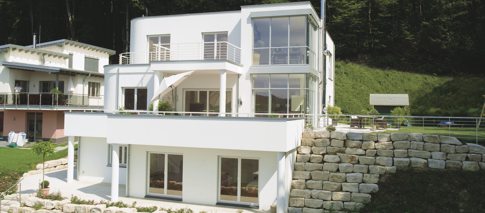 Luxury 3-storey prefab home