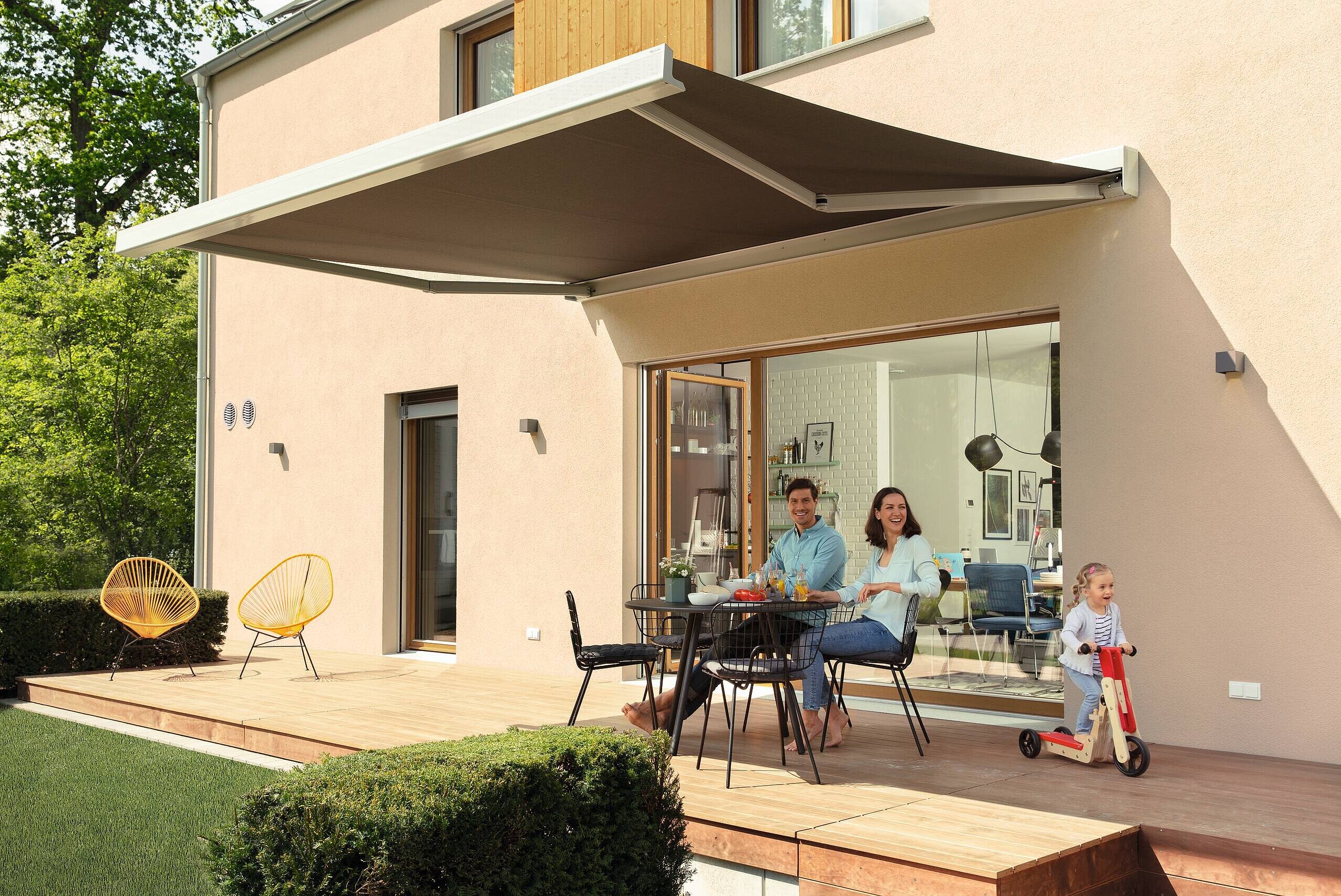 Terrasse mit Markise