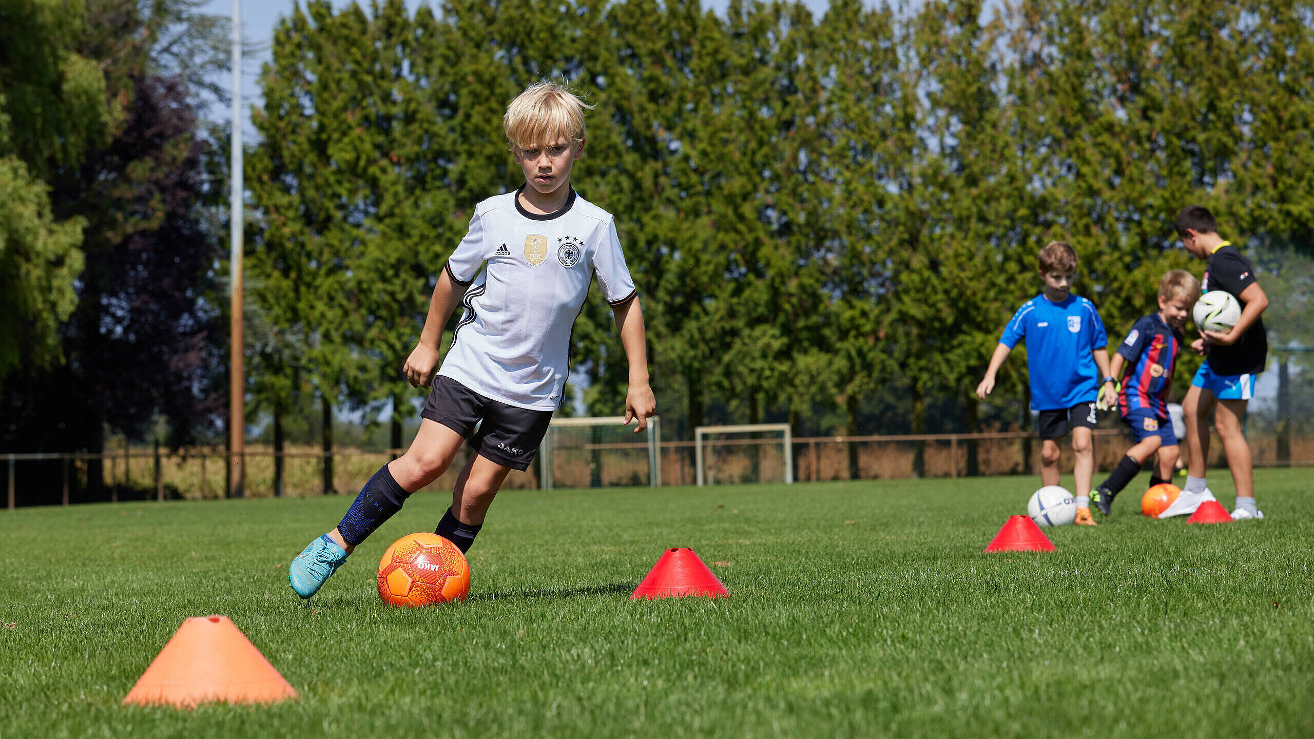 Fußball-Sommercamp der Hans-Weber-Fußballschule Hans-Weber-Fußballschule