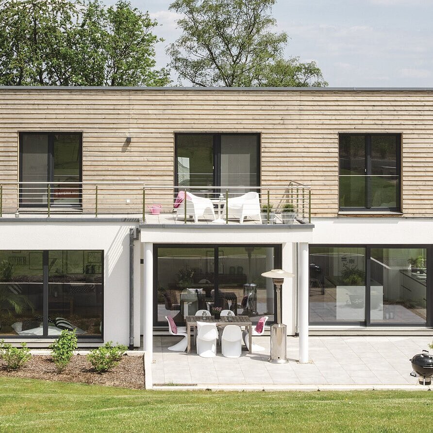 frei geplantes Architektenhaus im Bauhausstil