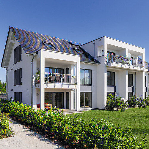 Mehrfamilienhaus mit 8 Wohneinheiten von WeberHaus