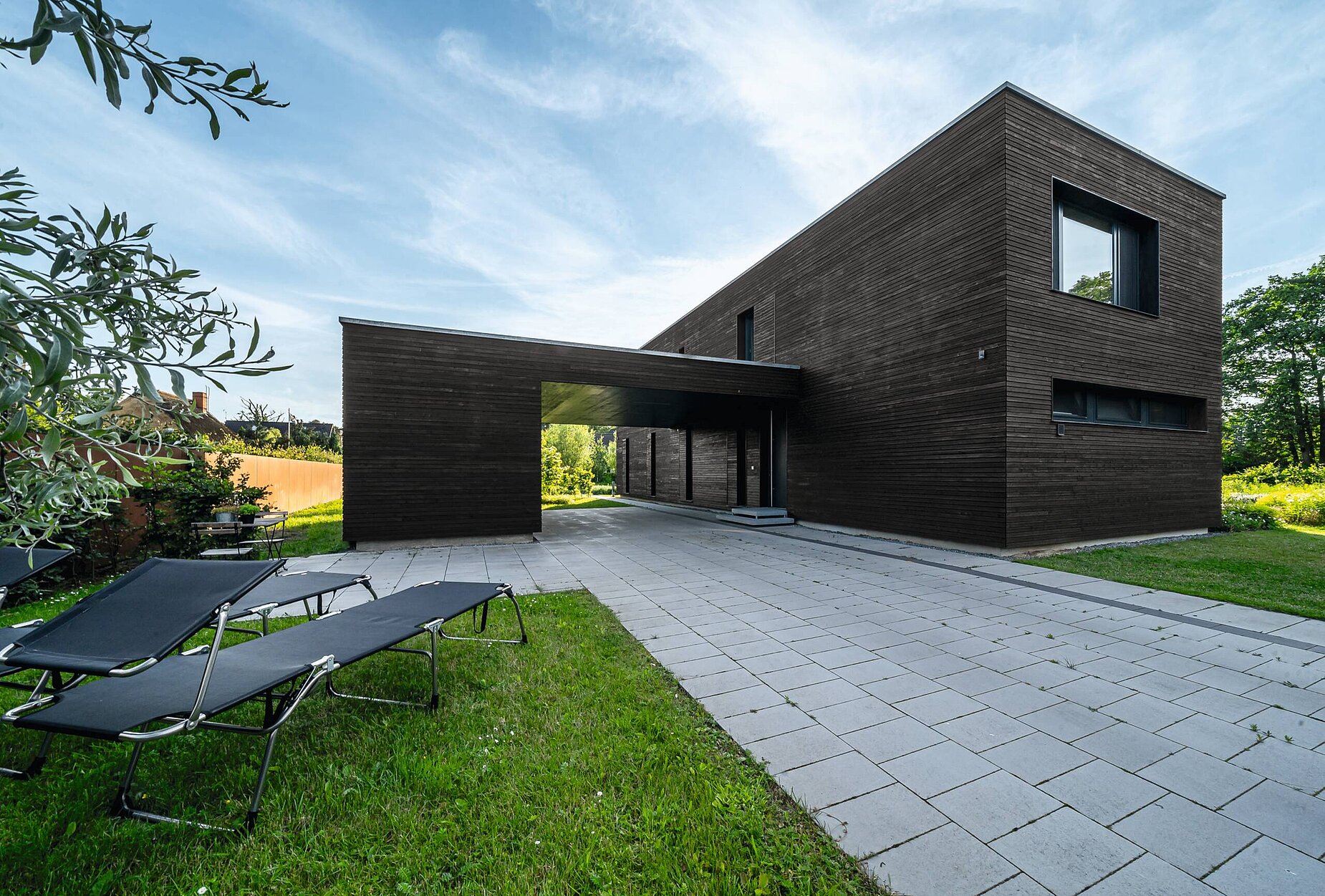 Einfamilienhaus mit Holzverschalung
