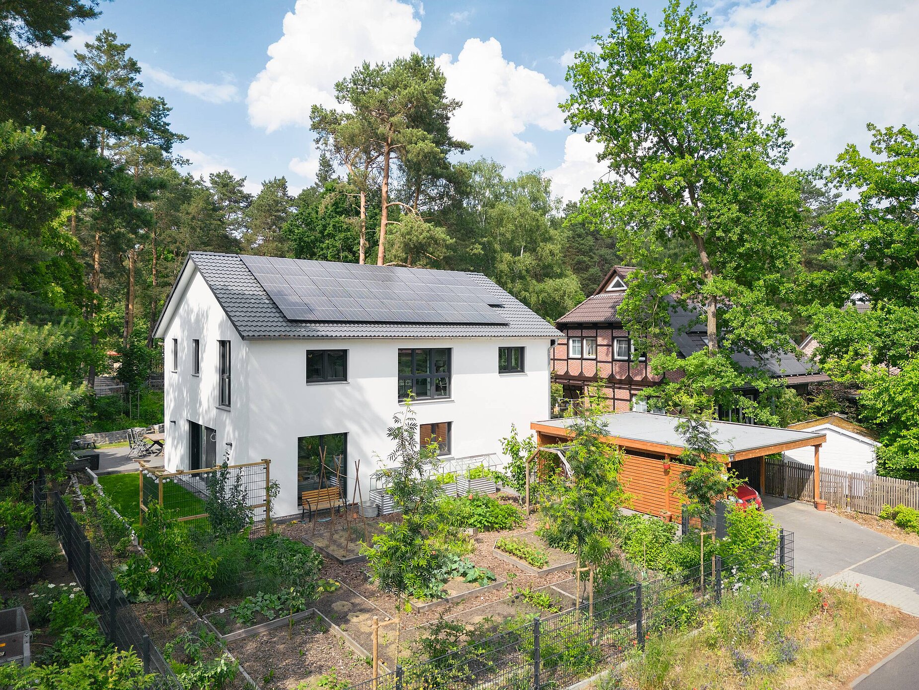 Einfamilienhaus mit Garten