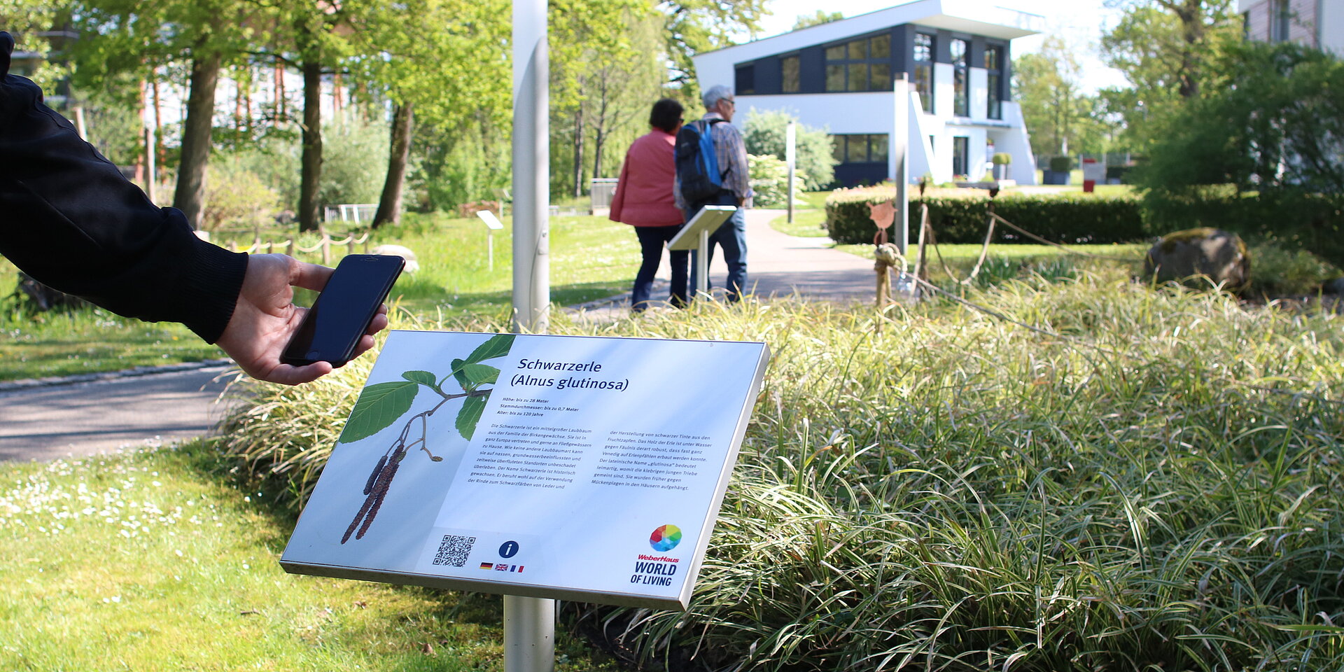 Wegeleitung im Erlenpark mit QR Codes