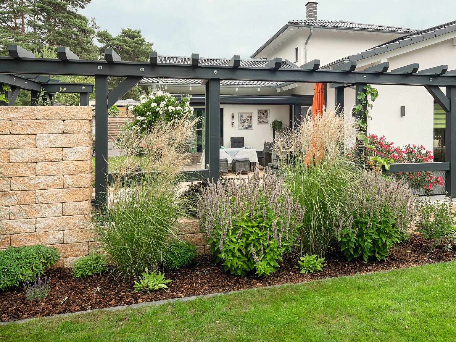 Bungalow mit Gartenansicht