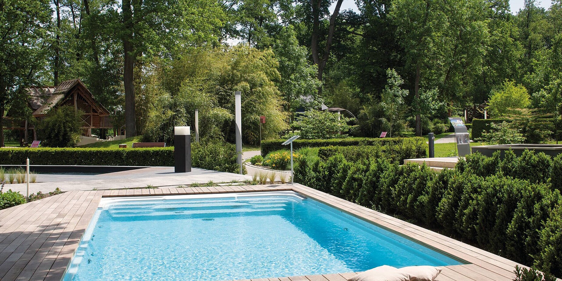 Poolausstellung im Erlenpark von Poolsplace