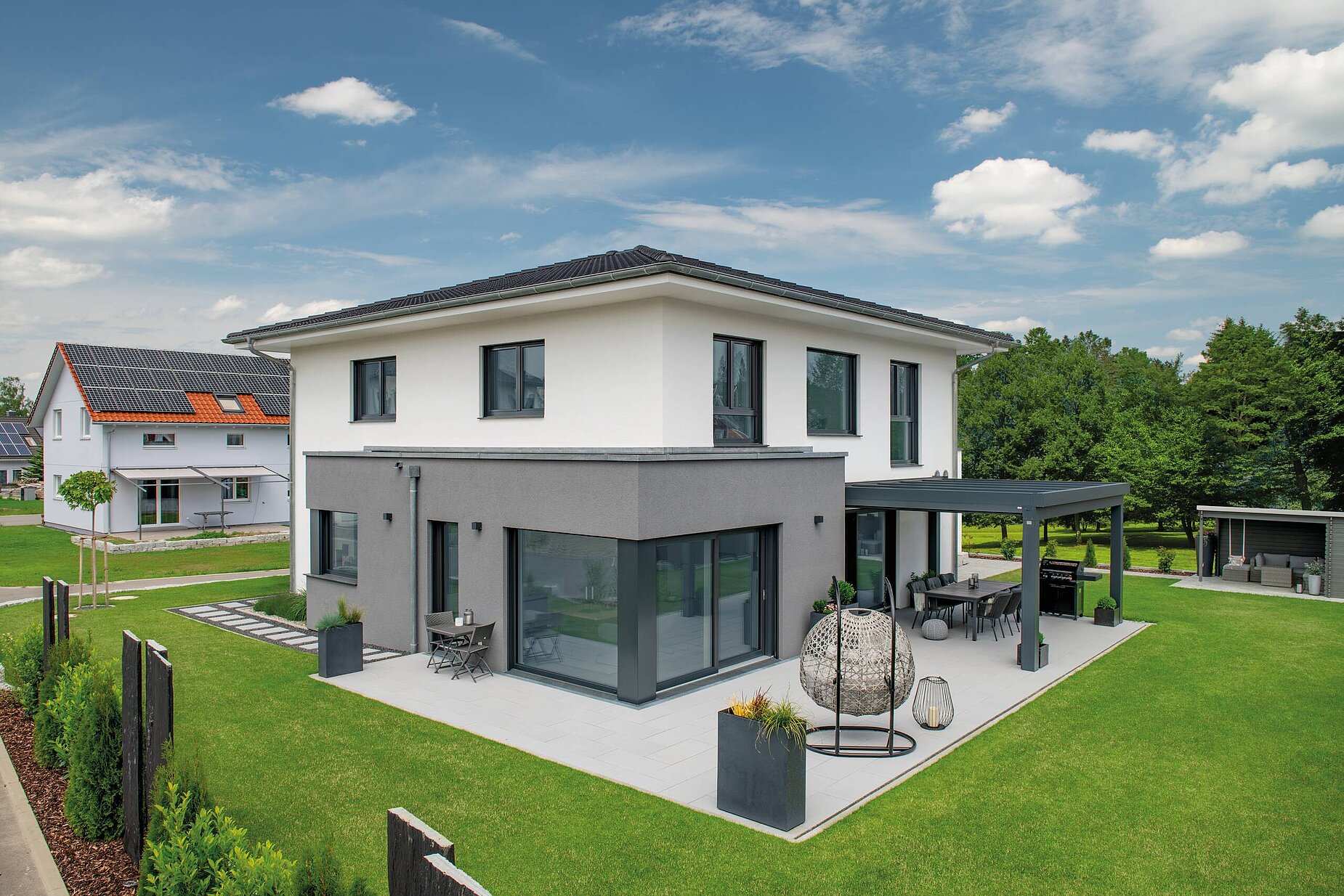 Einfamilienhaus mit Zeltdach