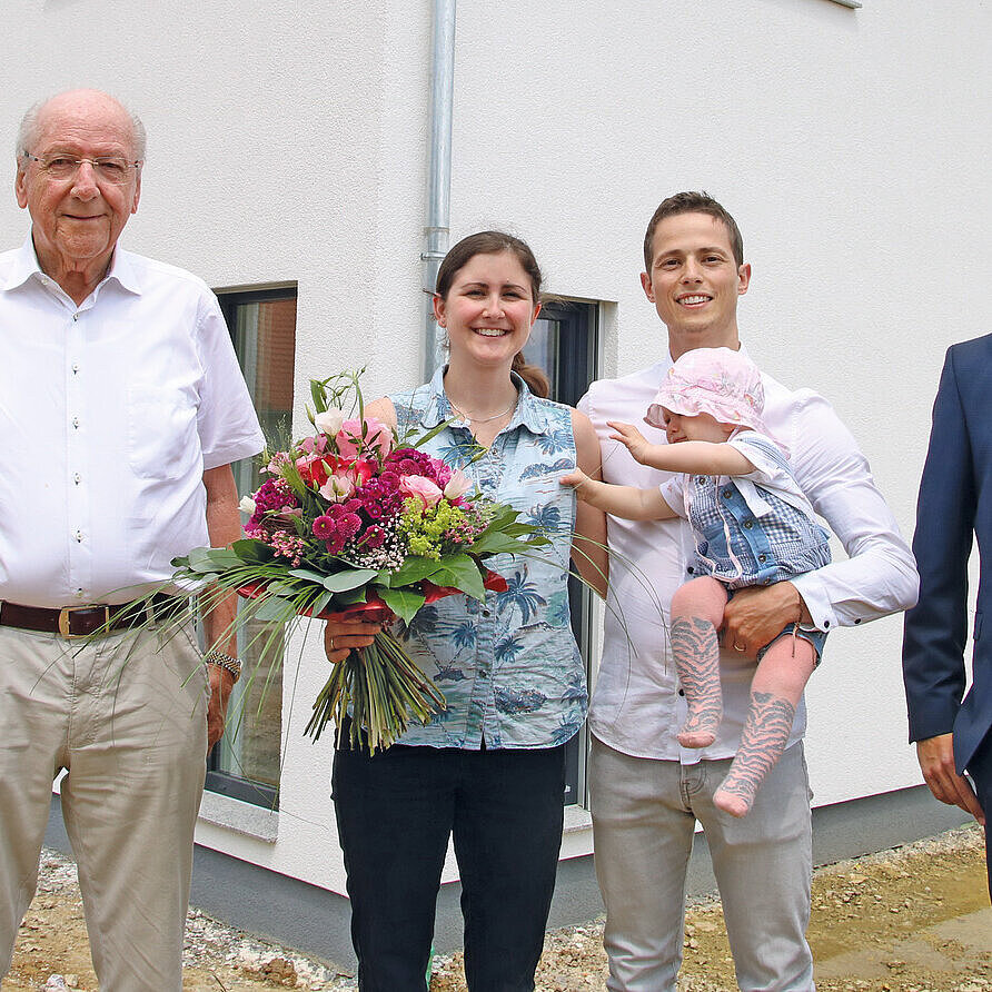 Hans Weber übergibt 38.000 WeberHaus