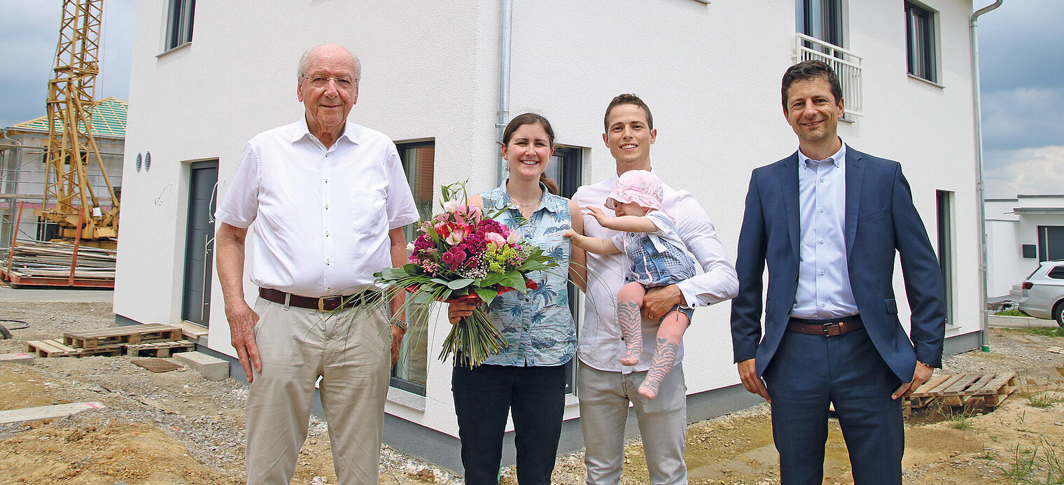 Hans Weber übergibt 38.000 WeberHaus