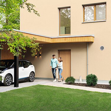 Carport mit E-Ladestation