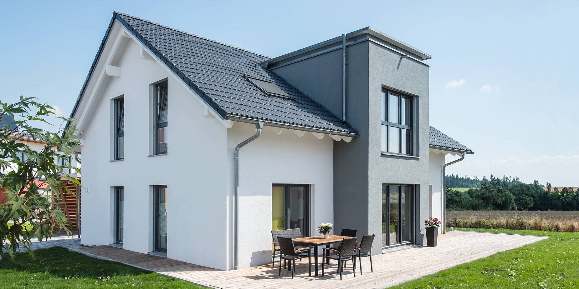 Haus mit 3.FlachdachgGiebel